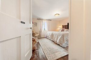 Outside Bedroom Bedroom Cottage on the Common Malvern